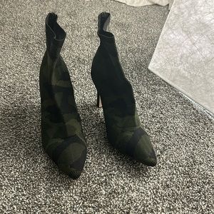 NEW Stylish Camo booties